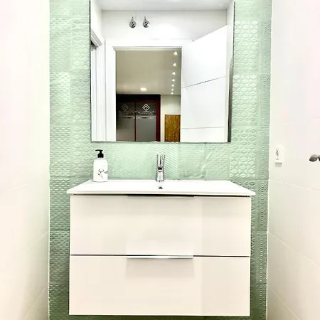 Apartman Ribera 2 *