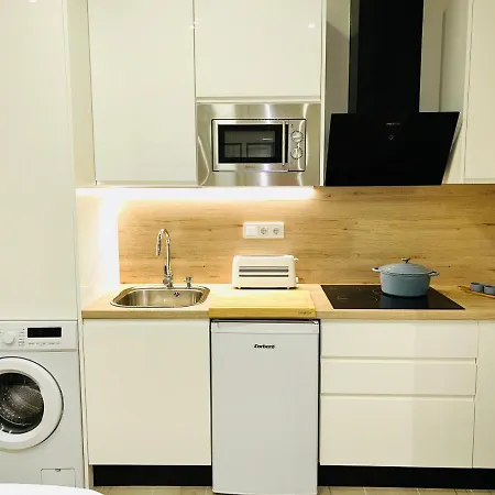 Apartman Ribera 2 *